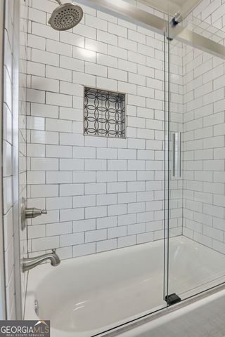 5173 Brendlynn Drive, Suwanee, GA 30024