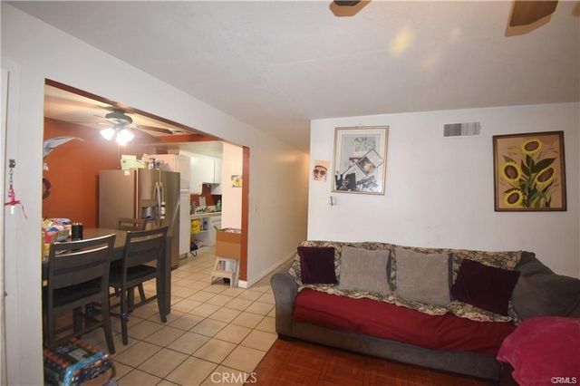 9155 Pacific 265, Anaheim, CA 92804