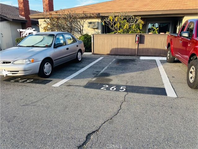 9155 Pacific 265, Anaheim, CA 92804