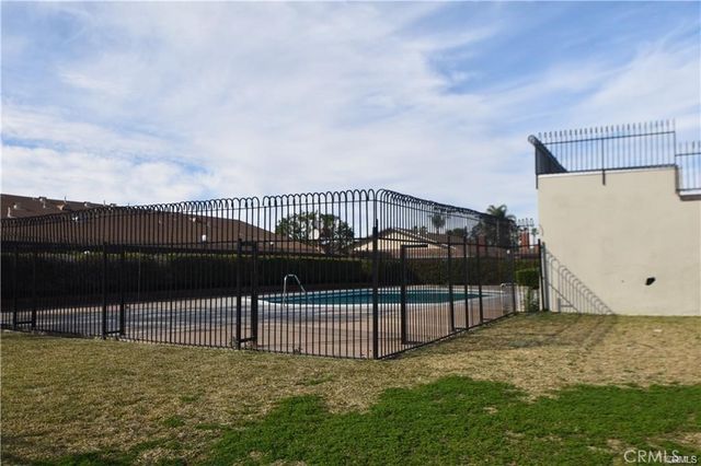 9155 Pacific 265, Anaheim, CA 92804