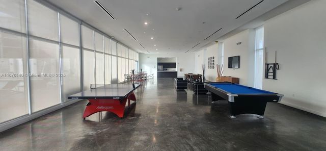 15051 Royal Oaks Ln 106, North Miami, FL 33181