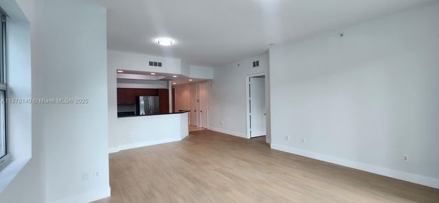 15051 Royal Oaks Ln 106, North Miami, FL 33181