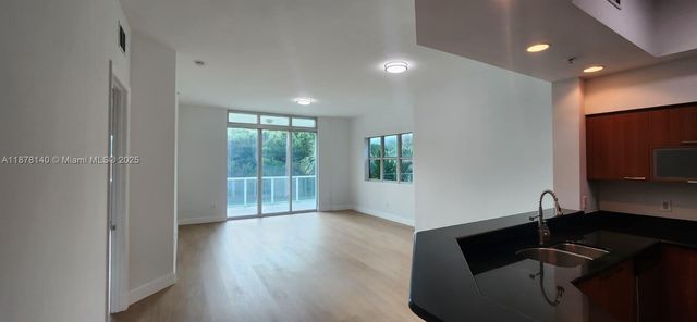 15051 Royal Oaks Ln 106, North Miami, FL 33181