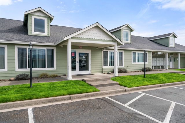 2311 Lara Lane, Central Point, OR 97502