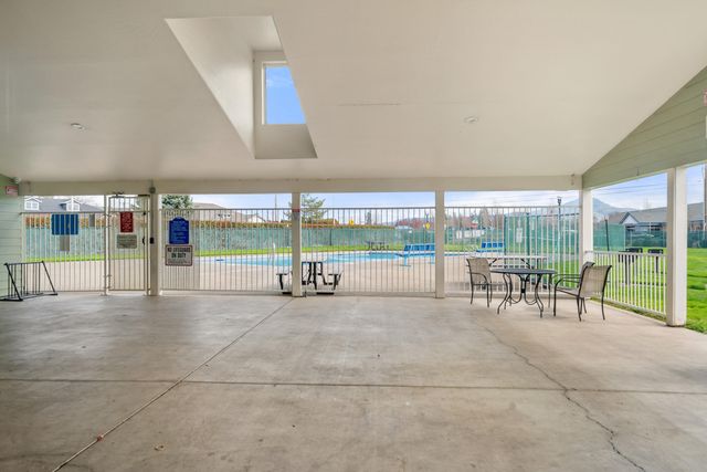 2311 Lara Lane, Central Point, OR 97502