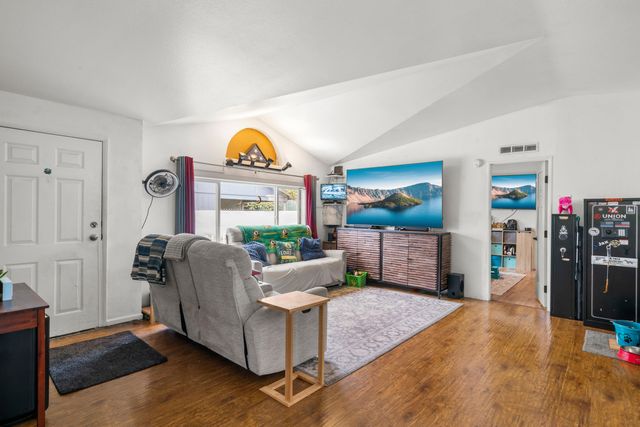 2311 Lara Lane, Central Point, OR 97502