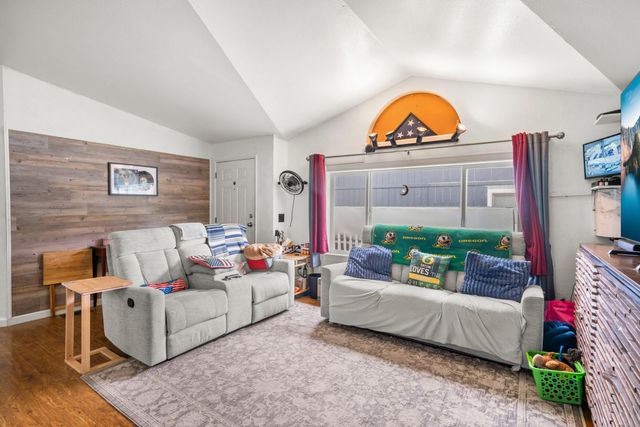 2311 Lara Lane, Central Point, OR 97502