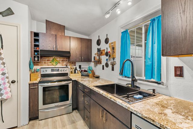 2311 Lara Lane, Central Point, OR 97502