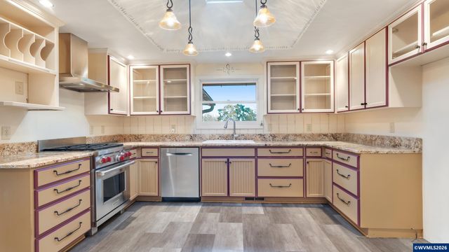 38647 Scravel Hill Rd NE, Albany, OR 97322