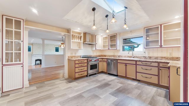 38647 Scravel Hill Rd NE, Albany, OR 97322