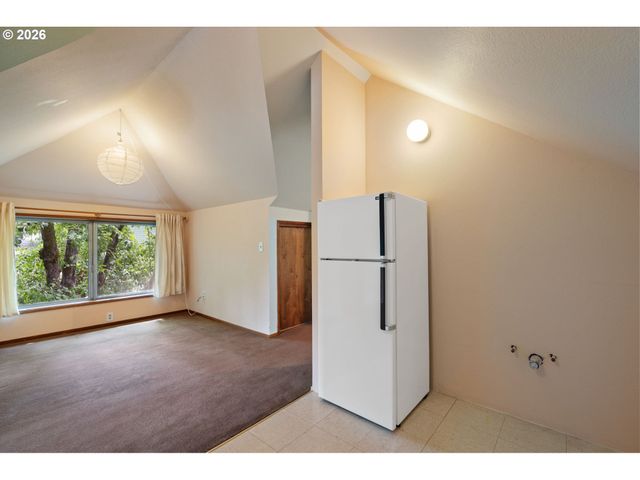 6635 Ne MALLORY Ave, Portland, OR 97211
