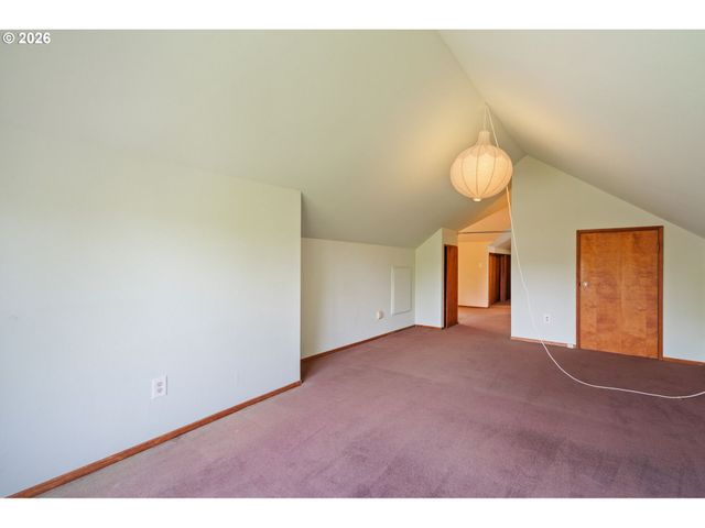 6635 Ne MALLORY Ave, Portland, OR 97211