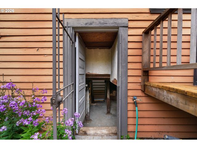 6635 Ne MALLORY Ave, Portland, OR 97211