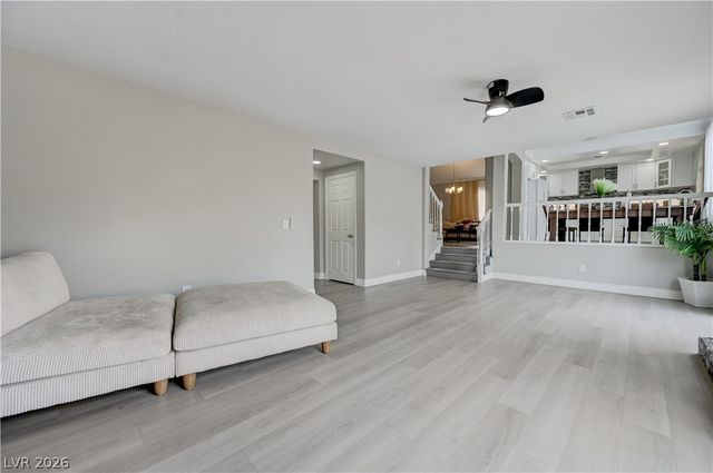 8348 Brittany Harbor Drive, Las Vegas, NV 89128