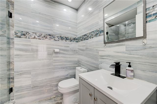 8348 Brittany Harbor Drive, Las Vegas, NV 89128