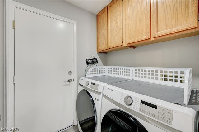 8348 Brittany Harbor Drive, Las Vegas, NV 89128