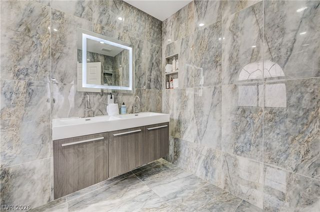 8348 Brittany Harbor Drive, Las Vegas, NV 89128