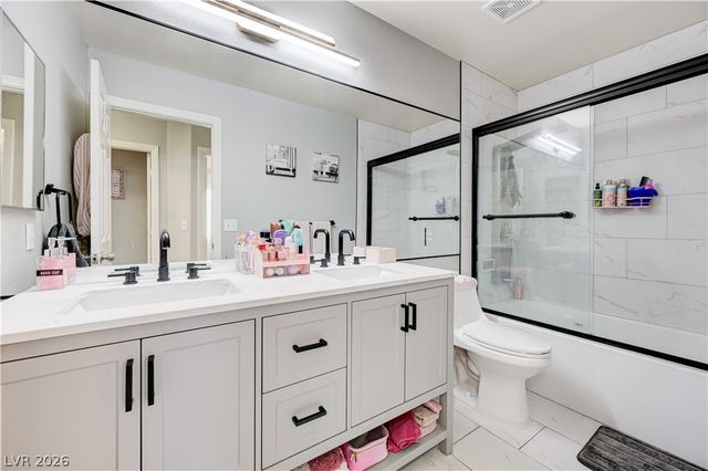 8348 Brittany Harbor Drive, Las Vegas, NV 89128