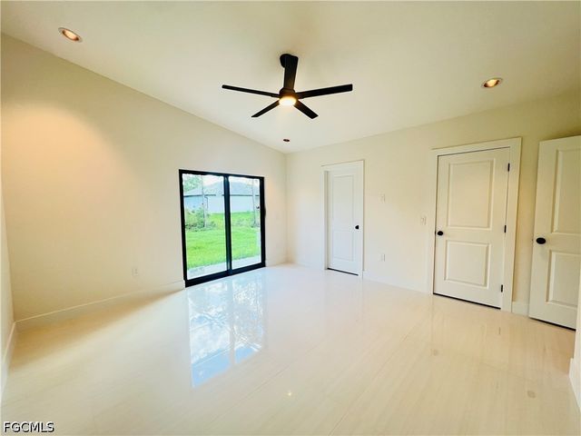 712 Bumby ST E, Lehigh Acres, FL 33974