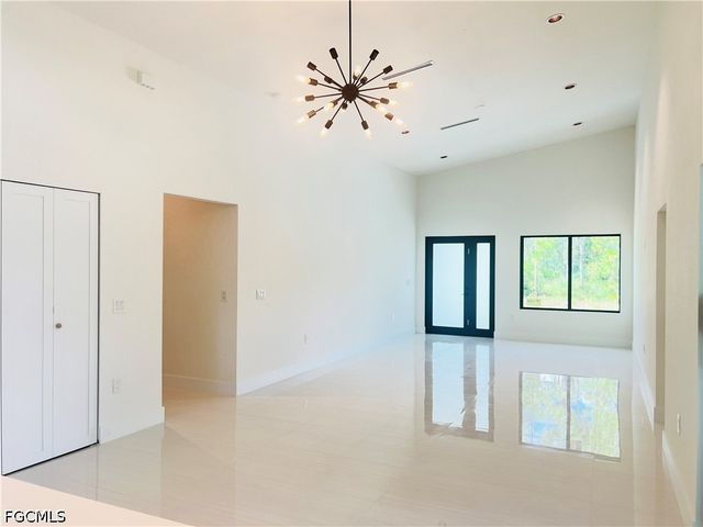 712 Bumby ST E, Lehigh Acres, FL 33974