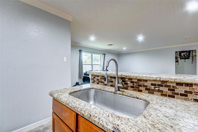 10627 Ince Lane, Houston, TX 77040