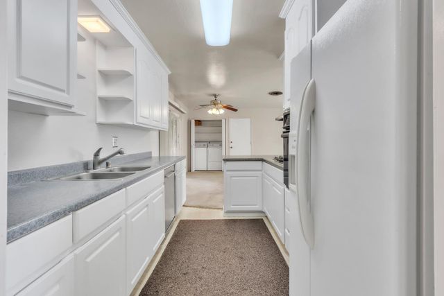 5740 Southview Ct, Citrus Heights, CA 95610