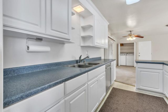 5740 Southview Ct, Citrus Heights, CA 95610