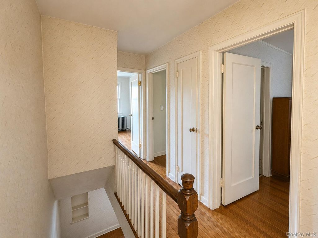144-43 77th Avenue, Kew Garden Hills, NY 11367 — photo 5