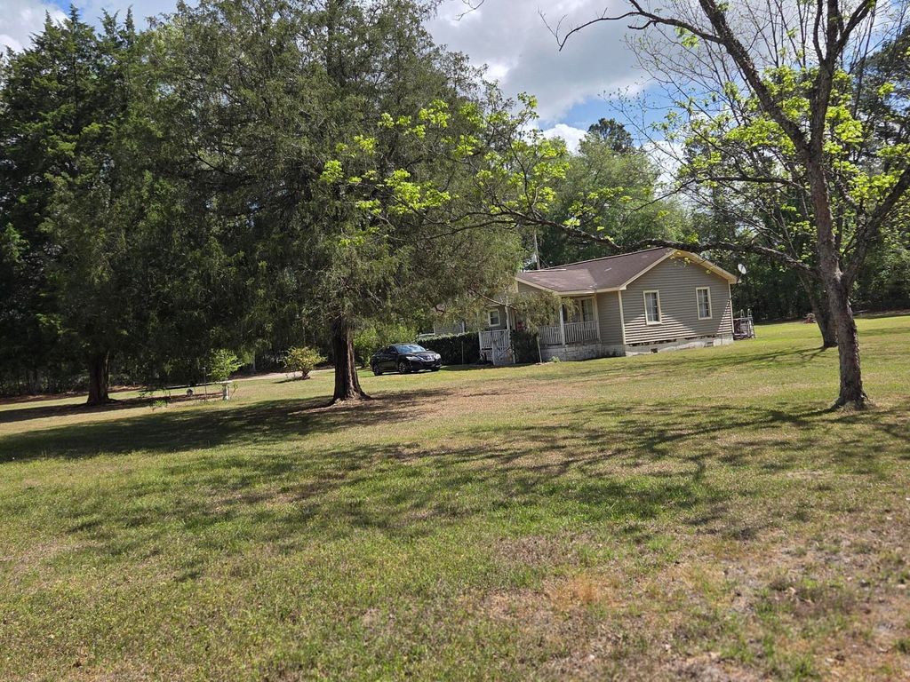 104 Jason Lane, Round O, SC 29474