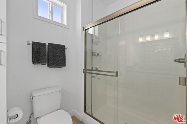 14665 W Sara Lane, Panorama City, CA 91402