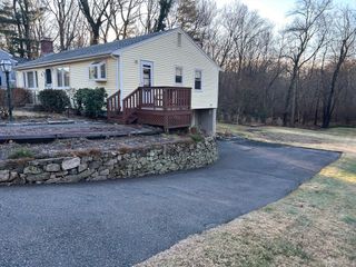 48 Hemlock Dr, Holliston, MA 01746