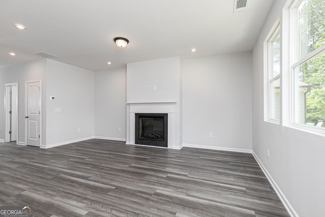 329 Cavalier Lane SE, Acworth, GA 30102