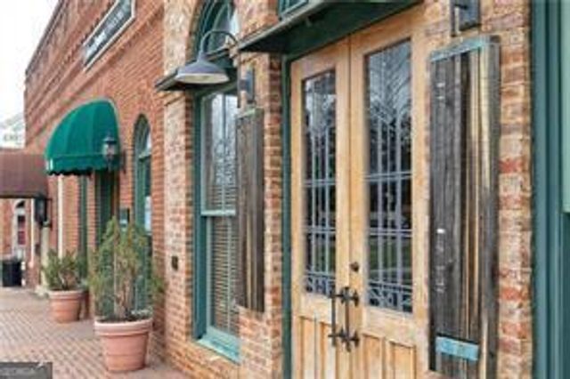 329 Cavalier Lane SE, Acworth, GA 30102