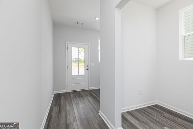 329 Cavalier Lane SE, Acworth, GA 30102