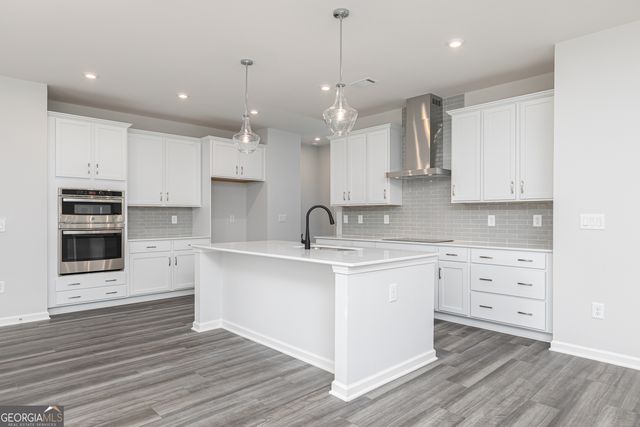 329 Cavalier Lane SE, Acworth, GA 30102