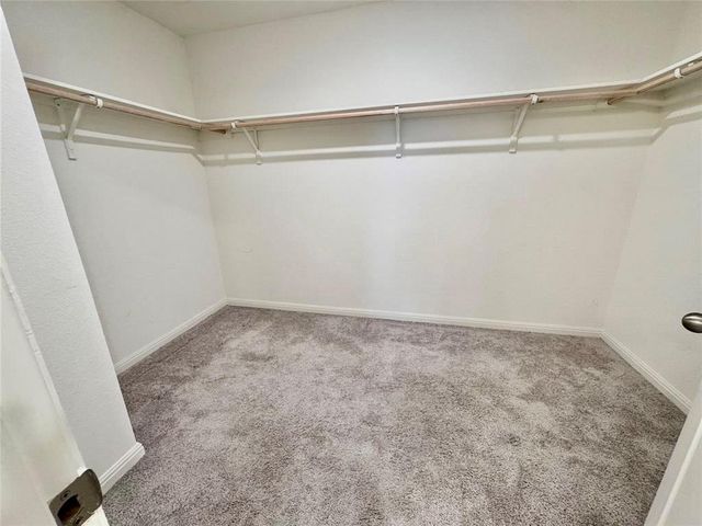 102 Gemsbok RD, Hutto, TX 78634