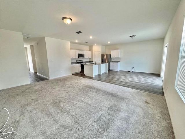 102 Gemsbok RD, Hutto, TX 78634