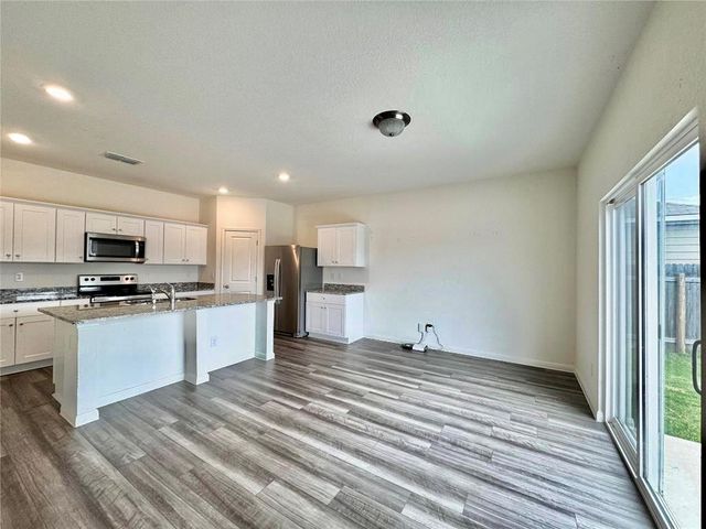 102 Gemsbok RD, Hutto, TX 78634