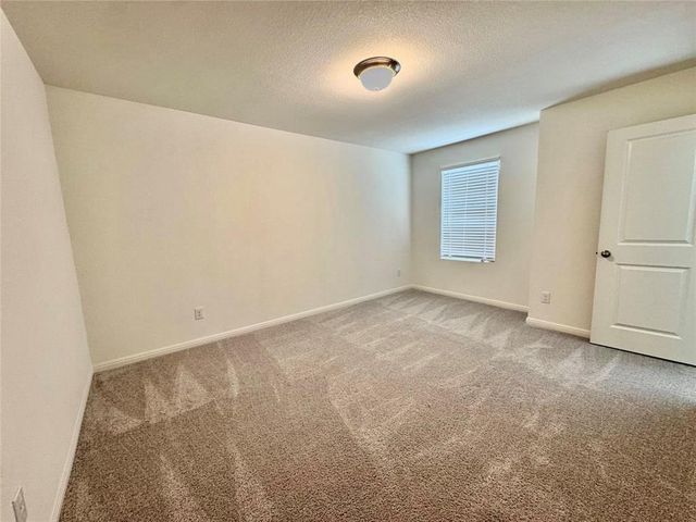 102 Gemsbok RD, Hutto, TX 78634