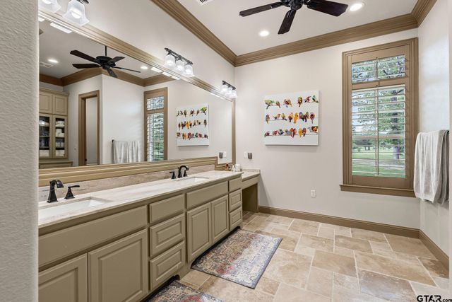11374 S Texas Highway 154, Yantis, TX 75497