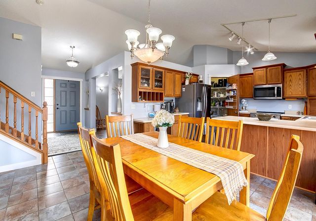 502 Springwheat Drive, Dundas, MN 55019