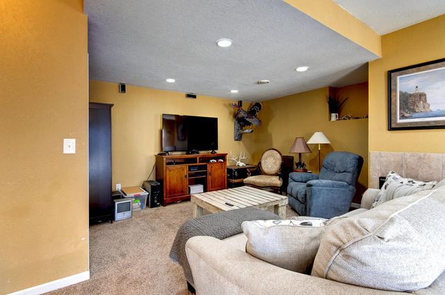 502 Springwheat Drive, Dundas, MN 55019