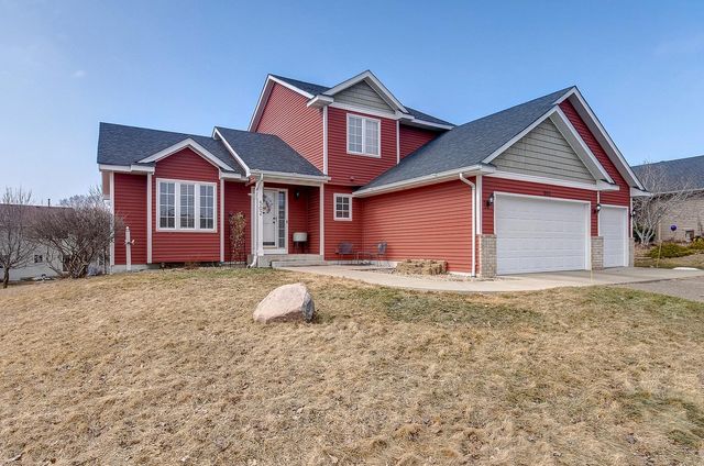 502 Springwheat Drive, Dundas, MN 55019