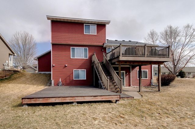 502 Springwheat Drive, Dundas, MN 55019