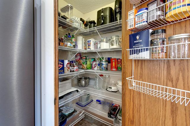 502 Springwheat Drive, Dundas, MN 55019