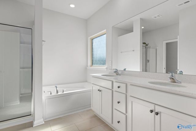 6608 Shearleaf Road NW, Huntsville, AL 35806