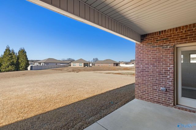 6608 Shearleaf Road NW, Huntsville, AL 35806