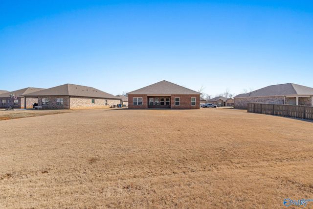 6608 Shearleaf Road NW, Huntsville, AL 35806