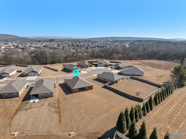 6608 Shearleaf Road NW, Huntsville, AL 35806