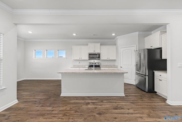 6608 Shearleaf Road NW, Huntsville, AL 35806